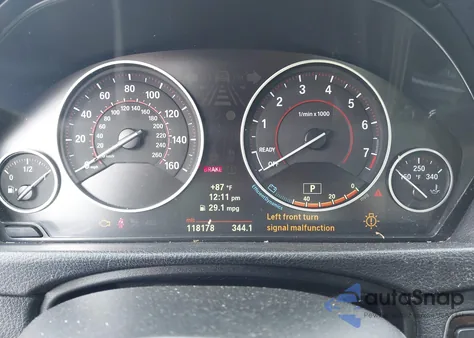 2013 BMW 328I z USA, uszkodzony, nr VIN WBA3A5G56DNP22491